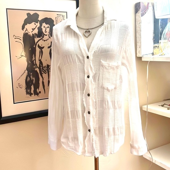 Umgee,Textured Natural White,Top,Cotton Chenille Blend,Button-Front Size Medium - Picture 9 of 14